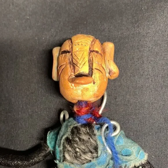 Handmade decorative Woman with hanger on the back - Picture 2 of 6